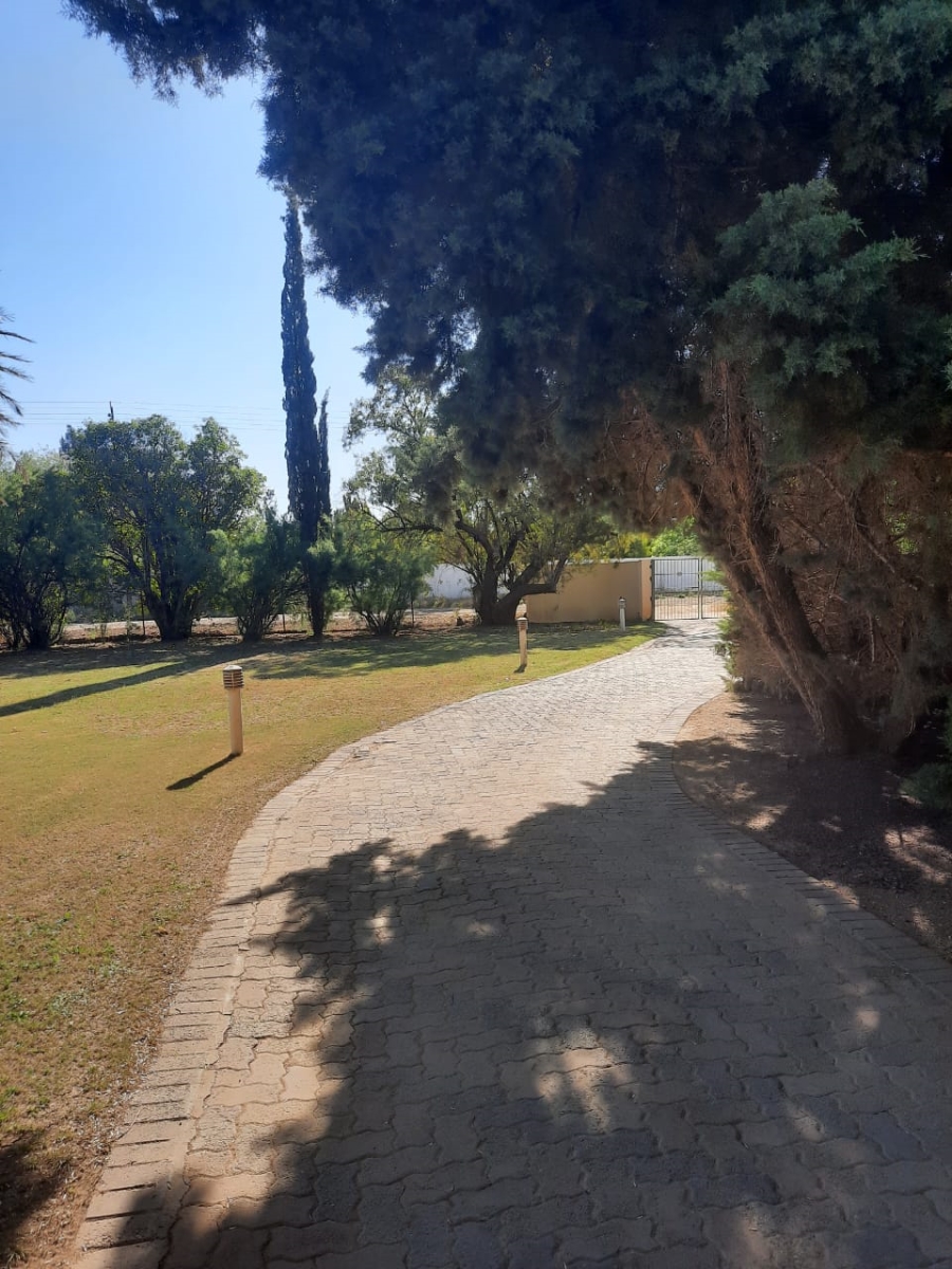4 Bedroom Property for Sale in Estoire Free State